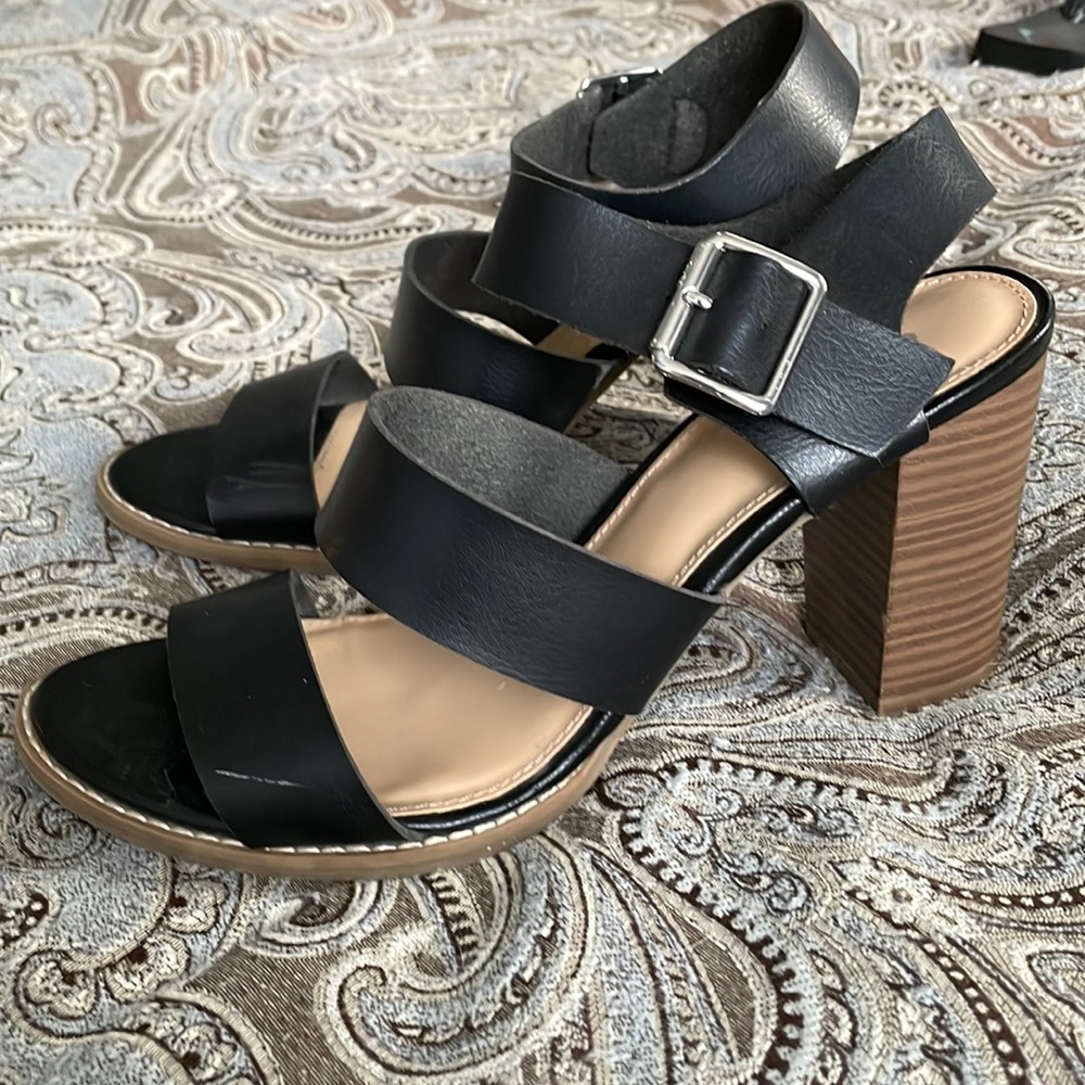 Old navy heeled sandals